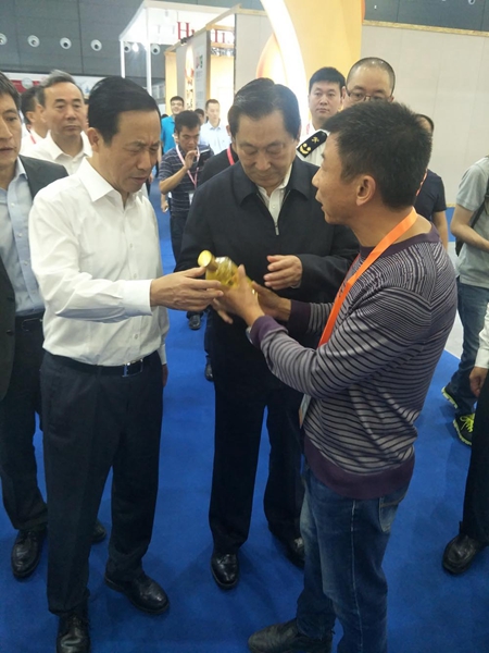 2121非凡,油茶种植出产加工销售,植物油种植出产加工销售